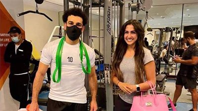 صورة محمد صلاح مع فتاة تكشف اختراق الفقاعة الطبية في معسكر المنتخب
