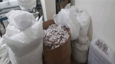 ضبط مصنع بدون ترخيص لإنتاج مستلزمات طبية غير مطابقة للمواصفات بالإسكندرية