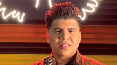 عمر كمال يعلن انضمام رانج روفر 2021 لأسطول سياراته | صور