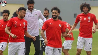 النني وتريزيجيه يشاركان في المران الأخير للمنتخب قبل رحلة نيروبي | صور