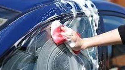 أفضل طريقة لتنظيف سيارتك بدون خدش الطلاء بعد العاصفة الترابية