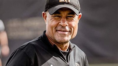 خالف الشهادات المحلية والدولية.. زكي عبد الفتاح يكشف عن أفضل حارس في مصر