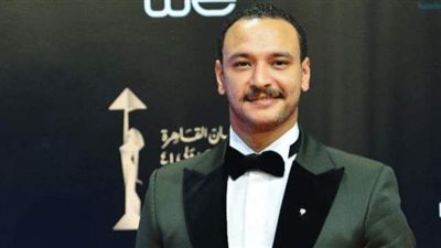 رد قوي من هاني مهنا على أخبار استكمال أحمد خالد صالح تصوير مسلسله بعد إصابته بكورونا