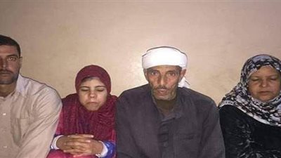 والد فتاة جنسية مدغشقر يستغيث بالسيسي: محدش سأل علينا.. وعاوز أعالجها ومش عارف