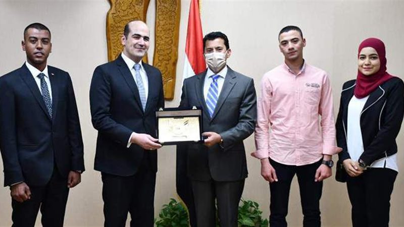 مشاركة طلاب أكاديمية
