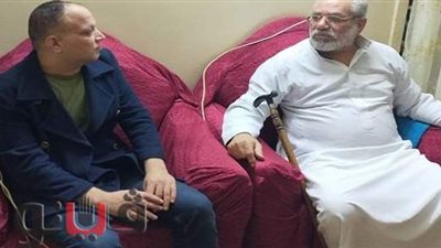 ابن خال أحمد زكي يفتح خزائن أسرار العبقري في ذكرى وفاته.. بدأ مشوار النجومية من مدرسة الصنايع.. وحلم بالعثور على صورة لوالده