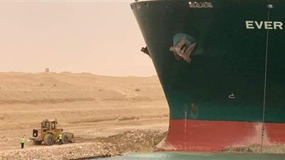 التفاصيل الكاملة لحادثة جنوح السفينة البنمية فى قناة السويس