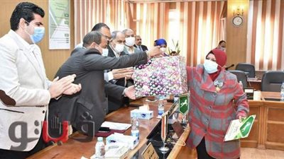 محافظ الشرقية يُكرم الأمهات المثاليات