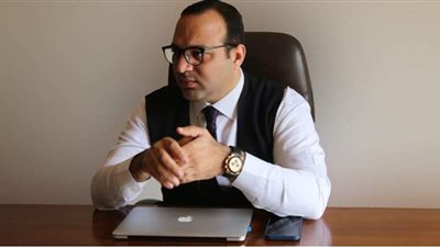 خبير يكشف مزايا الاستثمار الرياضي عبر الإنترنت