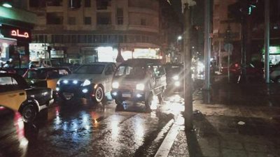 سقوط أمطار غزيرة على الإسكندرية وطوارئ بالمحافظة | صور