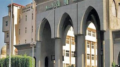 جامعة الأزهر تعلن تعيين أوائل دفعات الطب.. تعرف على الشروط