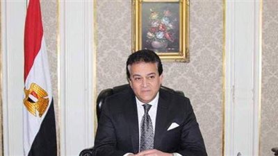 وزير التعليم العالى يستعرض تطوير منظومة التعليم الطبى فى مصر