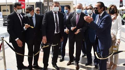 وزير الإسكان يفتتح الدورة الأولى لمعرض 