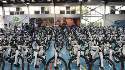 الخميس.. وزير الرياضة يسلم الدفعة الثانية من مبادرة دراجتك صحتك