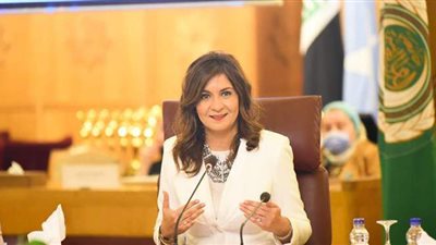 المجلس العربي للمسئولية المجتمعية يكرم وزيرة الهجرة