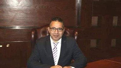 خبير يحدد أسباب لجوء شركات السمسرة في الأوراق المالية لطرق بديلة للعمولات