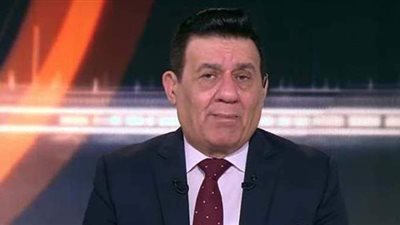 مدحت شلبي يهاجم أداء المنتخب: صلاح بيلعب بالشوكة والسكينة ومصطفى محمد مشغول بالقرشنات | فيديو