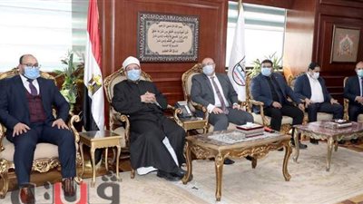 محافظ بني سويف يستقبل وزير الأوقاف