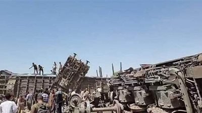 لقطات جديدة من موقع حادث تصادم قطاري سوهاج