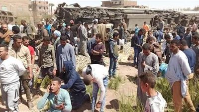 حادث قطاري الصعيد.. محافظ المنيا يوجه بدعم مستشفيات سوهاج بفريق طبي