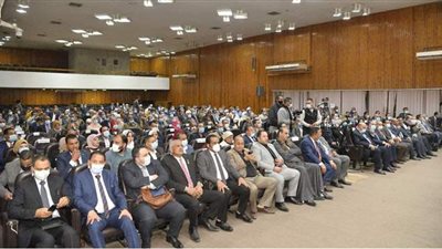 وزيرة التضامن ومحافظ أسيوط يشهدان اجتماعا تنسيقيا للجمعيات الأهلية بـ4 محافظات | فيديو