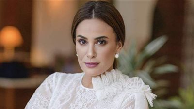 نشرة الفن: هند صبري تتصدر الترند.. انطلاق فعاليات مهرجان الأقصر للسينما.. أبو ذكري تحسم الجدل حول الجزء الثاني من «100 وش»