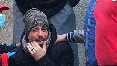 الحزن يسيطر على أهالي ضحايا عقار جسر السويس| صور