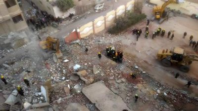 ارتفاع عدد ضحايا عقار جسر السويس لـ7 وفيات