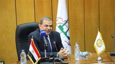 تحصين العاملين في 3 أنشطة من كورونا بالسعودية.. تعرف عليها