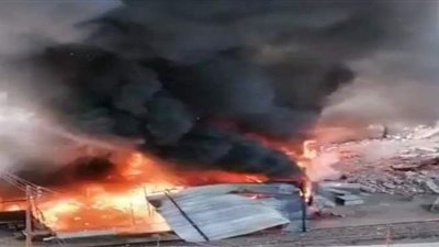 7 سيارات للسيطرة على حريق بالقرب من محطة سكة حديد الزقازيق | صور