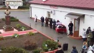 توفيت في كارثة جوية.. جزيرة القرم الروسية تدشن نصبا تذكاريا لحقوقية شهيرة