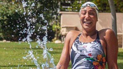 فريدة عثمان.. فراشة تتلألأ في بلاد العم سام