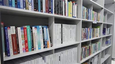 تجربة الصين في القضاء على الفقر على طاولة مكتبة مصر العامة