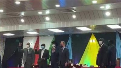 البرهان يوقع وثيقة المبادئ.. أبرزها فصل الدين عن الدولة