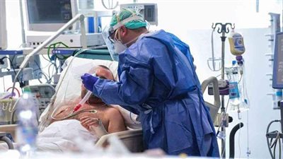 فرنسا تحذر من عبء كارثي جراء تزايد إصابات كورونا