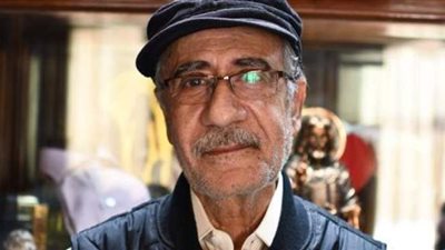 ترزي «حليم»: «العندليب كان غاوي لبس.. وكان نايم في سرير الموت «شيك» | فيديو وصور