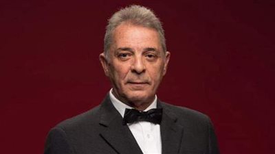 محمود حميدة: رفضت أدوارا بسبب الأجر.. وهذا حقي | فيديو