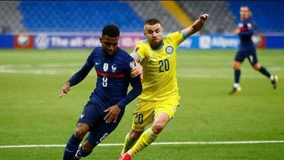 منتخب فرنسا يحقق أول فوز بتصفيات كأس العالم على كازاخستان 0/2