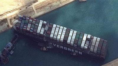 مهاب مميش: عبور السفن بقناة السويس يتأثر بأزمة السفينة الجانحة في حالة واحدة