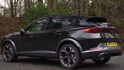 تصل لـ60 ميلا في 4.3 ثانية.. تفاصيل أداء سيارات فورمينتور | فيديو