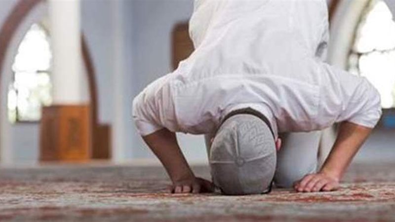  حكم الالتفات في