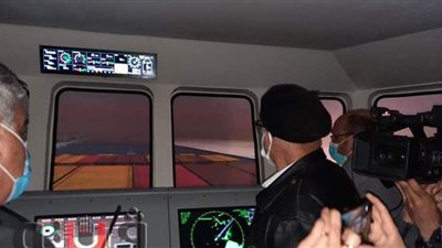 هيئة قناة السويس تعقد مؤتمرا صحفيا وتجرى محاكاة لعملية جنوح السفينة | فيديو وصور