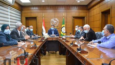 محافظ الدقهلية يناقش مقترحات تطوير المنطقة الصناعية بالعصافرة