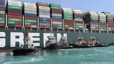 سفير الكويت يشيد بنجاح مصر في تجاوز أزمة السفينة الجانحة