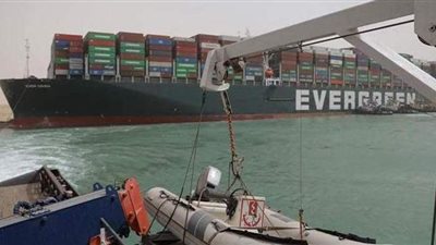 أسامة ربيع: السفينة الجانحة لن تغادر قبل انتهاء التحقيقات