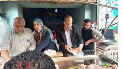 للمرة الثالثة.. ضبط محال تحقن الدواجن بالمياه لزيادة وزنها بالمنوفية | صور