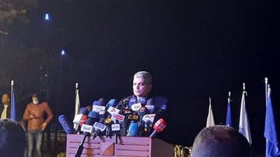 أسامة ربيع: سفن الماشية أول من عبرت قناة السويس بعد انتهاء الأزمة