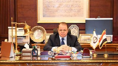 النائب العام يأمر بضبط وإحضار مالك عقار جسر السويس المنهار ومرتكبي مخالفات البناء