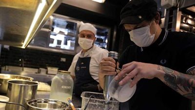 وشم غريب بجسده فضحه.. سقوط عضو بالمافيا الإيطالية بعد عرضه لفيديو طبخ على يوتيوب