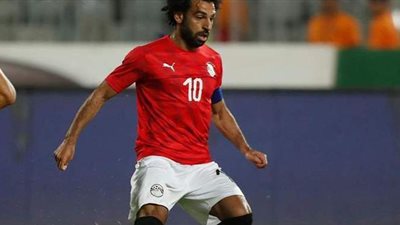 هل يستطيع محمد صلاح كسر رقم حسام حسن ويحصد لقب الهداف التاريخي؟